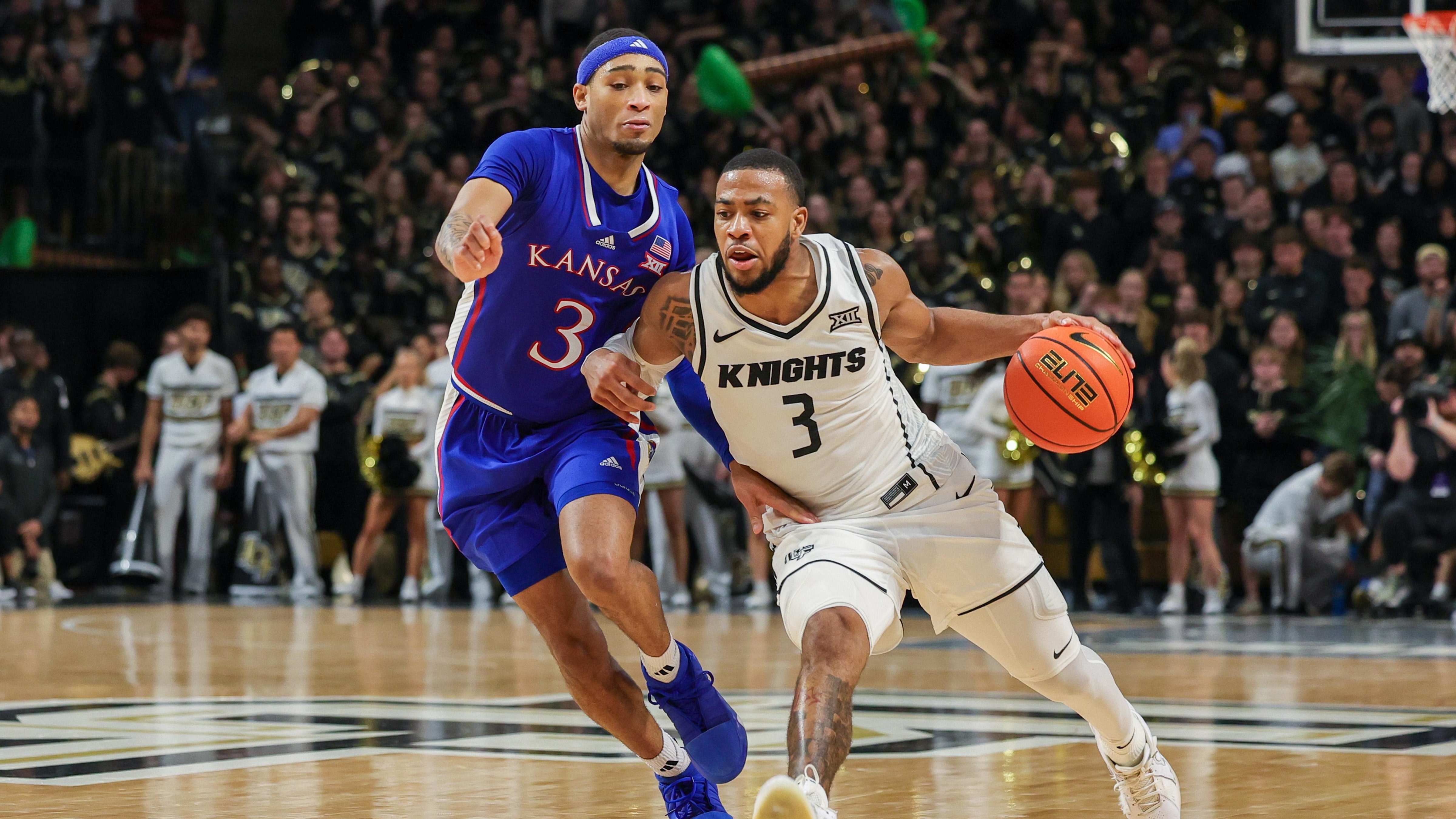 胜利对雄鹿 胜利对雄鹿