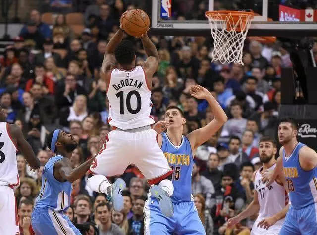 足球不仅是 足球不仅是