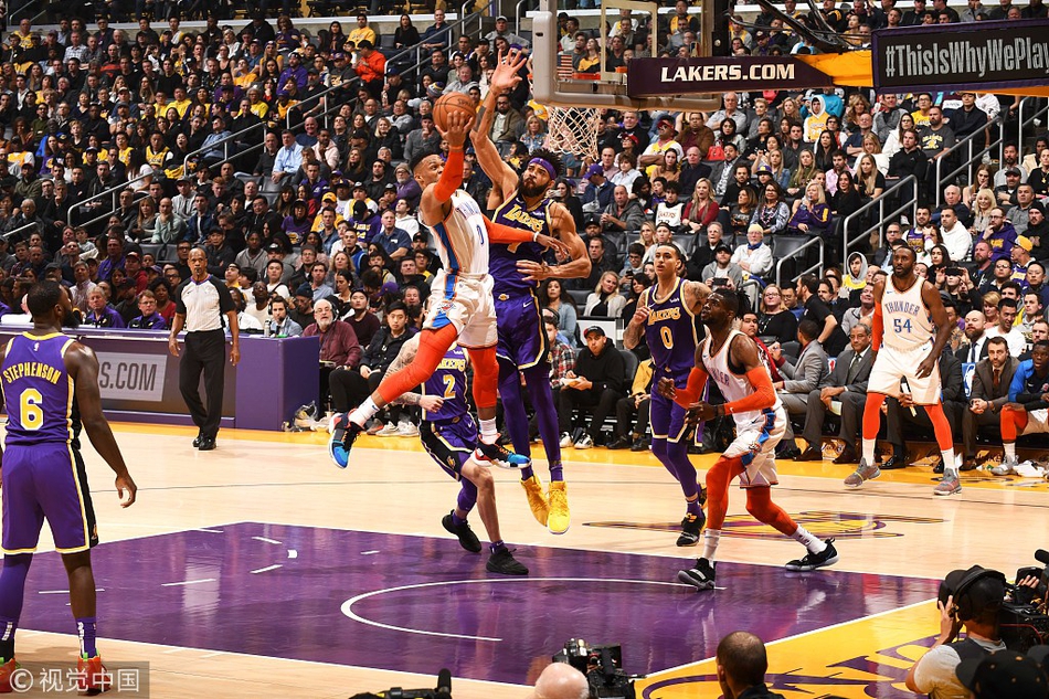 发了广泛讨 发了广泛讨